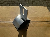 Partij golfclips t.b.v. montage zonnepanelen (110 stuks) - afbeelding 1 van  3