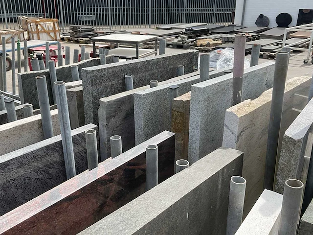 Partij granieten platen - afbeelding 3 van  7