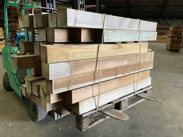 Partij grenen balken 120-140x11,5x11,5 cm - afbeelding 2 van  6