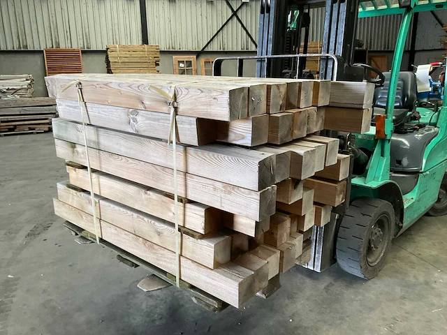 Partij grenen balken 120-140x11,5x11,5 cm - afbeelding 1 van  6