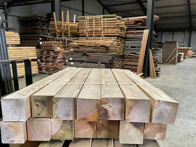 Partij grenen balken 120-140x11,5x11,5 cm - afbeelding 5 van  6