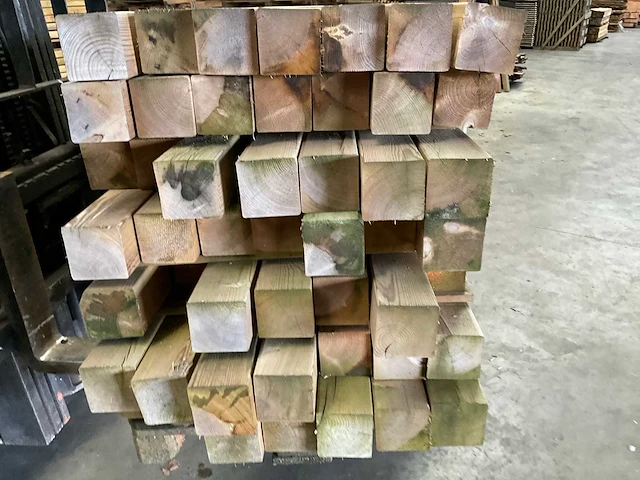 Partij grenen balken 120-140x11,5x11,5 cm - afbeelding 6 van  6