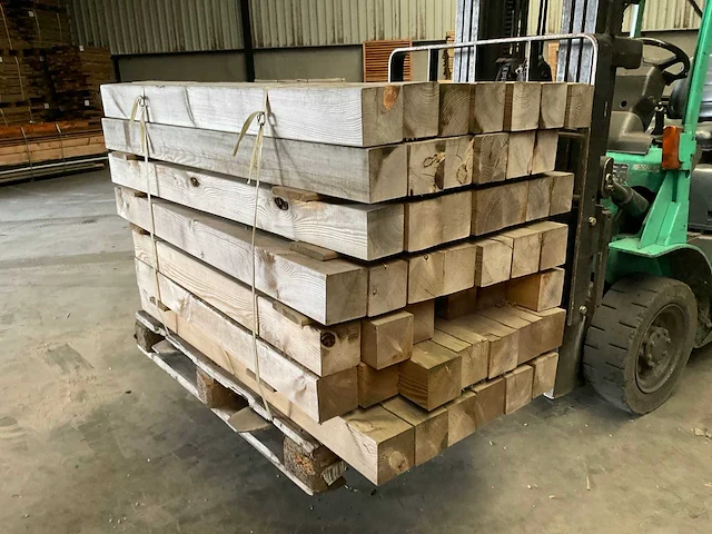 Partij grenen balken 120-140x11,5x11,5 cm - afbeelding 1 van  7