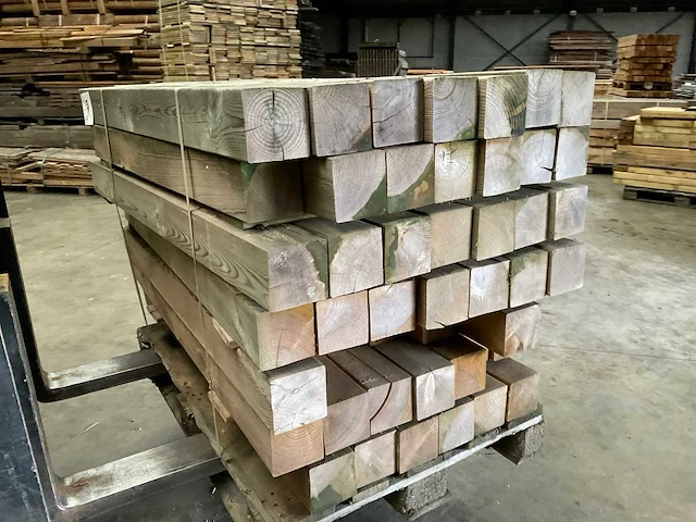 Partij grenen balken 120-140x11,5x11,5 cm - afbeelding 4 van  7