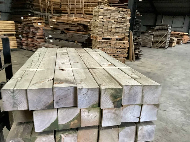 Partij grenen balken 120-140x11,5x11,5 cm - afbeelding 5 van  7