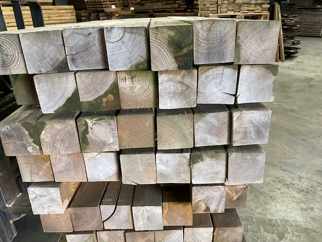 Partij grenen balken 120-140x11,5x11,5 cm - afbeelding 6 van  7
