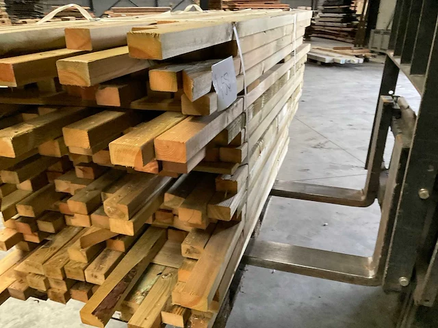 Partij grenen balken 80-180x6,5x4,5 cm - afbeelding 4 van  9