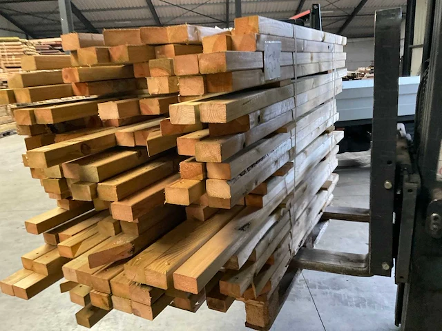 Partij grenen balken 80-180x6,5x4,5 cm - afbeelding 4 van  9