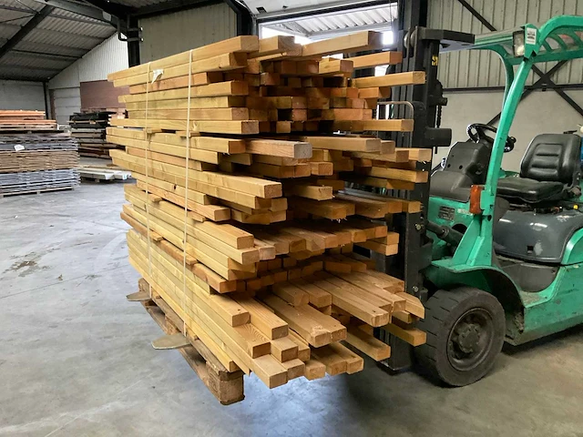 Partij grenen balken 80-180x6,5x4,5 cm - afbeelding 1 van  10
