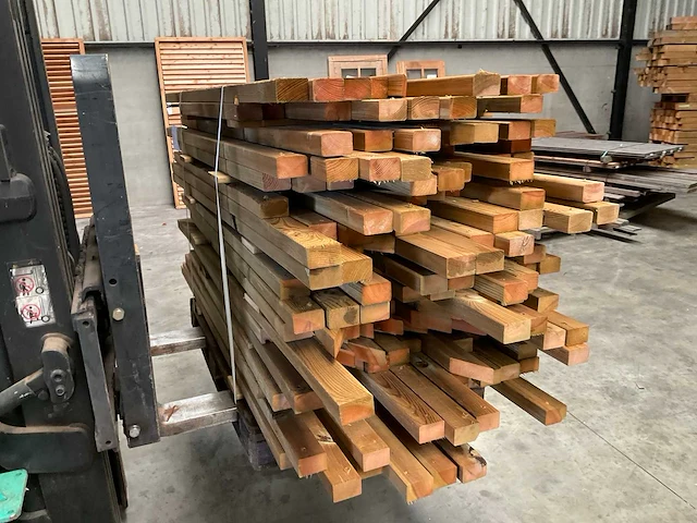 Partij grenen balken 80-180x6,5x4,5 cm - afbeelding 7 van  9