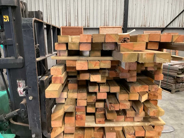 Partij grenen balken 80-180x6,5x4,5 cm - afbeelding 8 van  8