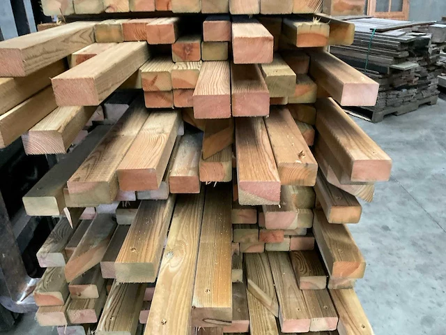 Partij grenen balken 80-180x6,5x4,5 cm - afbeelding 2 van  10