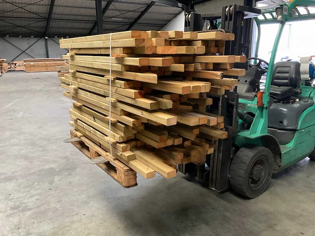 Partij grenen balken 80-180x6,5x4,5 cm - afbeelding 1 van  9
