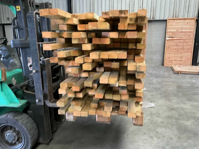 Partij grenen balken 80-180x6,5x4,5 cm - afbeelding 6 van  9