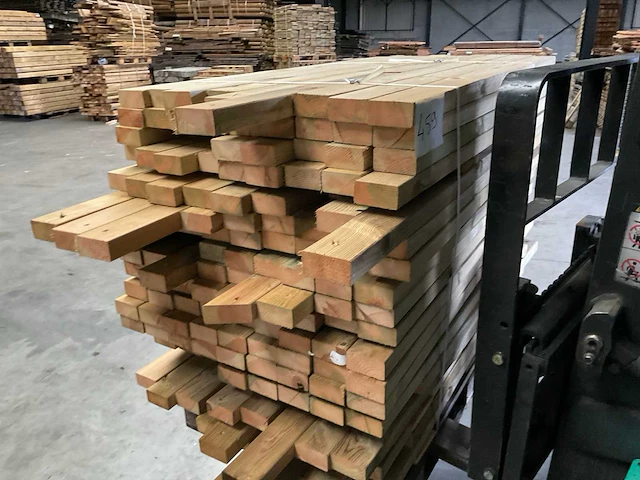 Partij grenen balken 80-180x8,5x4,5 cm - afbeelding 4 van  8