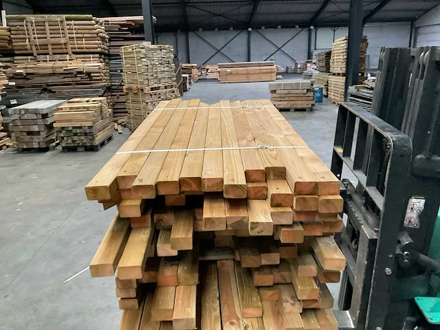 Partij grenen balken 80-180x8,5x4,5 cm - afbeelding 3 van  8