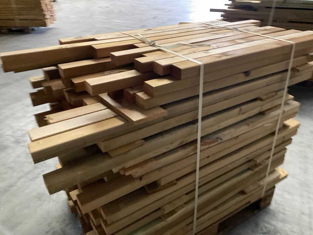 Partij grenen balken 80-180x8,5x4,5 cm - afbeelding 4 van  6
