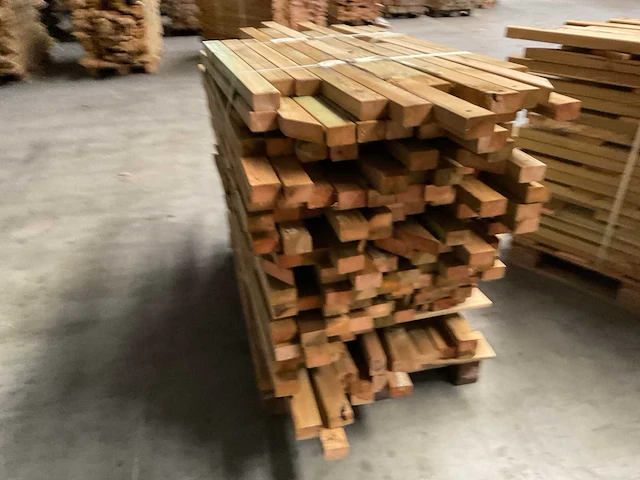 Partij grenen balken 80-180x8,5x4,5 cm - afbeelding 2 van  8