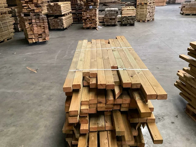 Partij grenen balken 80-180x8,5x4,5 cm - afbeelding 3 van  8