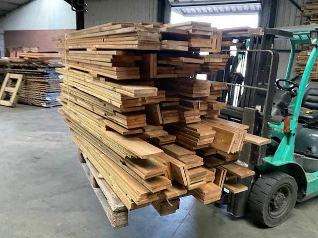 Partij grenen planken 80-180x14x1,8 cm - afbeelding 2 van  7