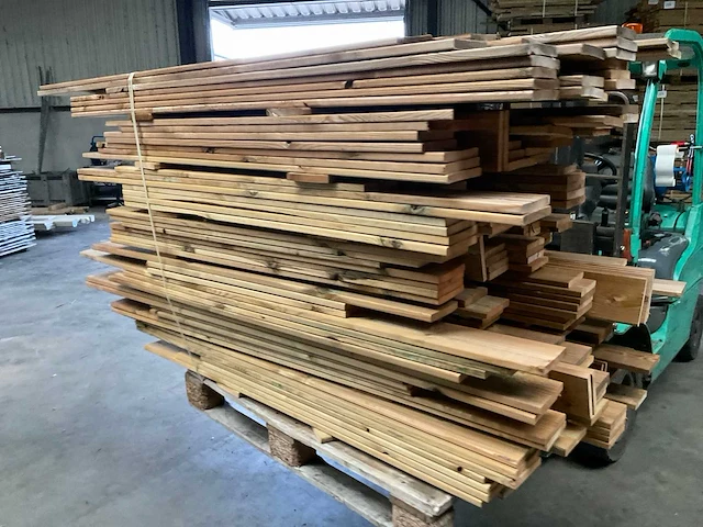 Partij grenen planken 80-180x14x1,8 cm - afbeelding 3 van  7