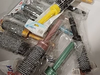 Partij haarborstels in de mix geleverd 50 stuks loc h - afbeelding 1 van  11