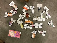 Partij haarmode o.a. haarclips, schuifjes (3500x) - afbeelding 1 van  5