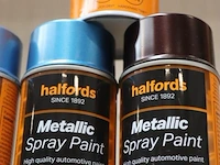 Partij halfords spray paint - 75 bussen á 400ml - afbeelding 3 van  9