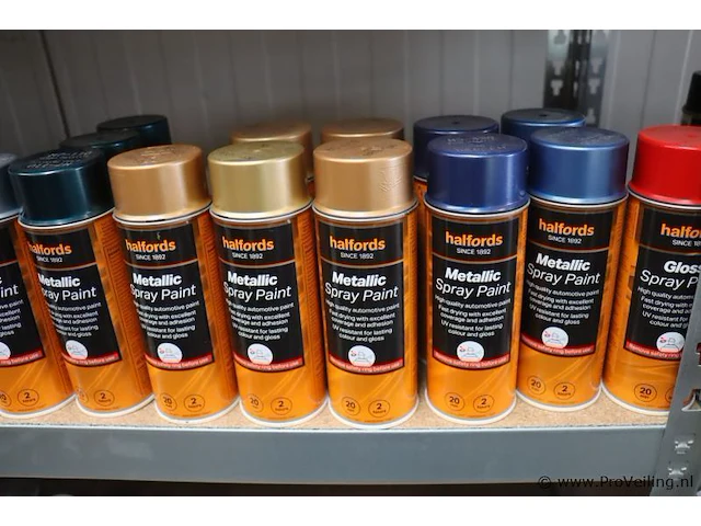 Partij halfords spray paint - 75 bussen á 400ml - afbeelding 7 van  9