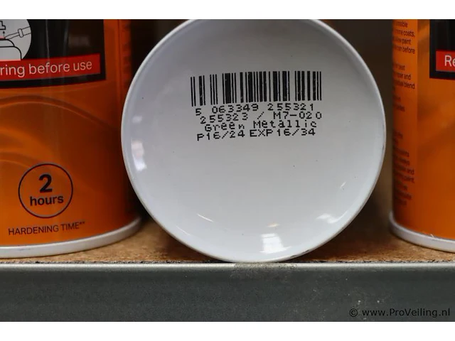 Partij halfords spray paint - 75 bussen á 400ml - afbeelding 9 van  9