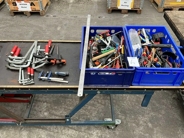 Partij hand -en hulpgereedschappen - afbeelding 1 van  4