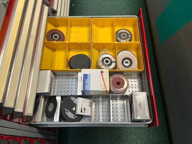 Partij handgereedschap en automotive onderdelen - afbeelding 25 van  44
