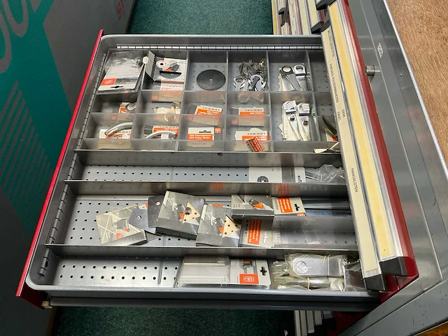 Partij handgereedschap en automotive onderdelen - afbeelding 30 van  44
