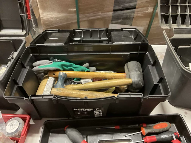 Partij handgereedschap - afbeelding 10 van  12