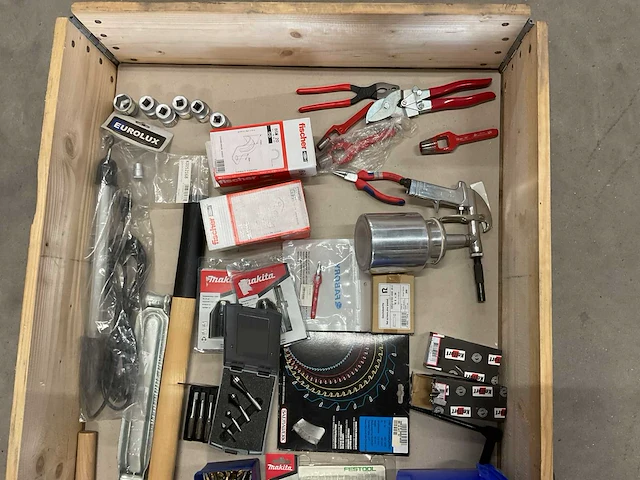 Partij handgereedschap - afbeelding 3 van  3
