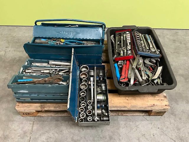 Partij handgereedschap - afbeelding 1 van  7