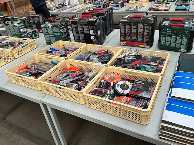 Partij handgereedschap - afbeelding 1 van  7