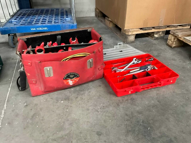 Partij handgereedschap - afbeelding 1 van  3