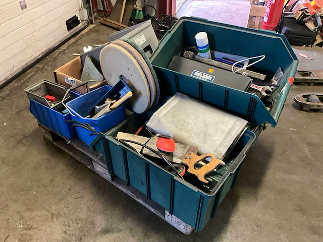 Partij handgereedschap - afbeelding 1 van  7