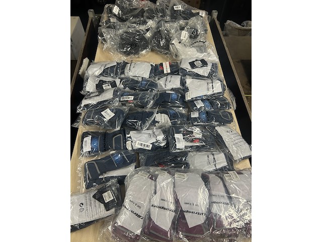 Partij handschoenen en tights ultrasport - afbeelding 1 van  7