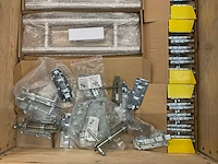 Partij hang- en sluitwerk - afbeelding 2 van  3