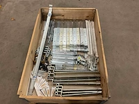Partij hang- en sluitwerk - afbeelding 1 van  3