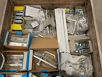 Partij hang- en sluitwerk - afbeelding 3 van  3