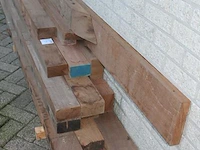 Partij hardhout: 15 balken hoofdzakelijk 12 x 7 cm met lengtes 110 tot 290 cm. - afbeelding 3 van  4