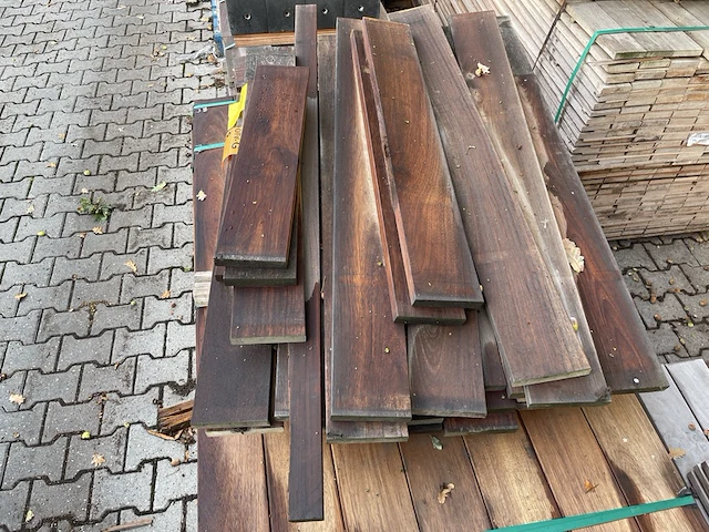 Partij hardhout - afbeelding 1 van  3