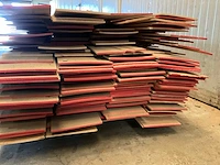 Partij hardhouten dikfineer 6mm circa 1m3 - afbeelding 4 van  4