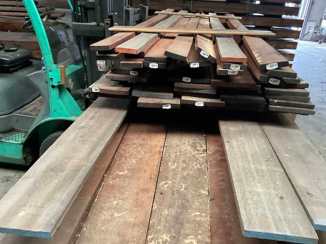 Partij hardhouten tuinplanken - afbeelding 6 van  6