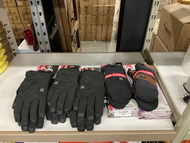 Partij heatx heated gloves (5x) - afbeelding 1 van  5
