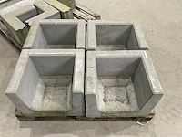 Partij hoekstukken steen - afbeelding 3 van  5