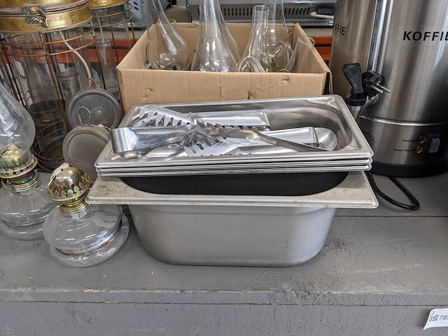 Partij horeca benodigdheden - afbeelding 22 van  23